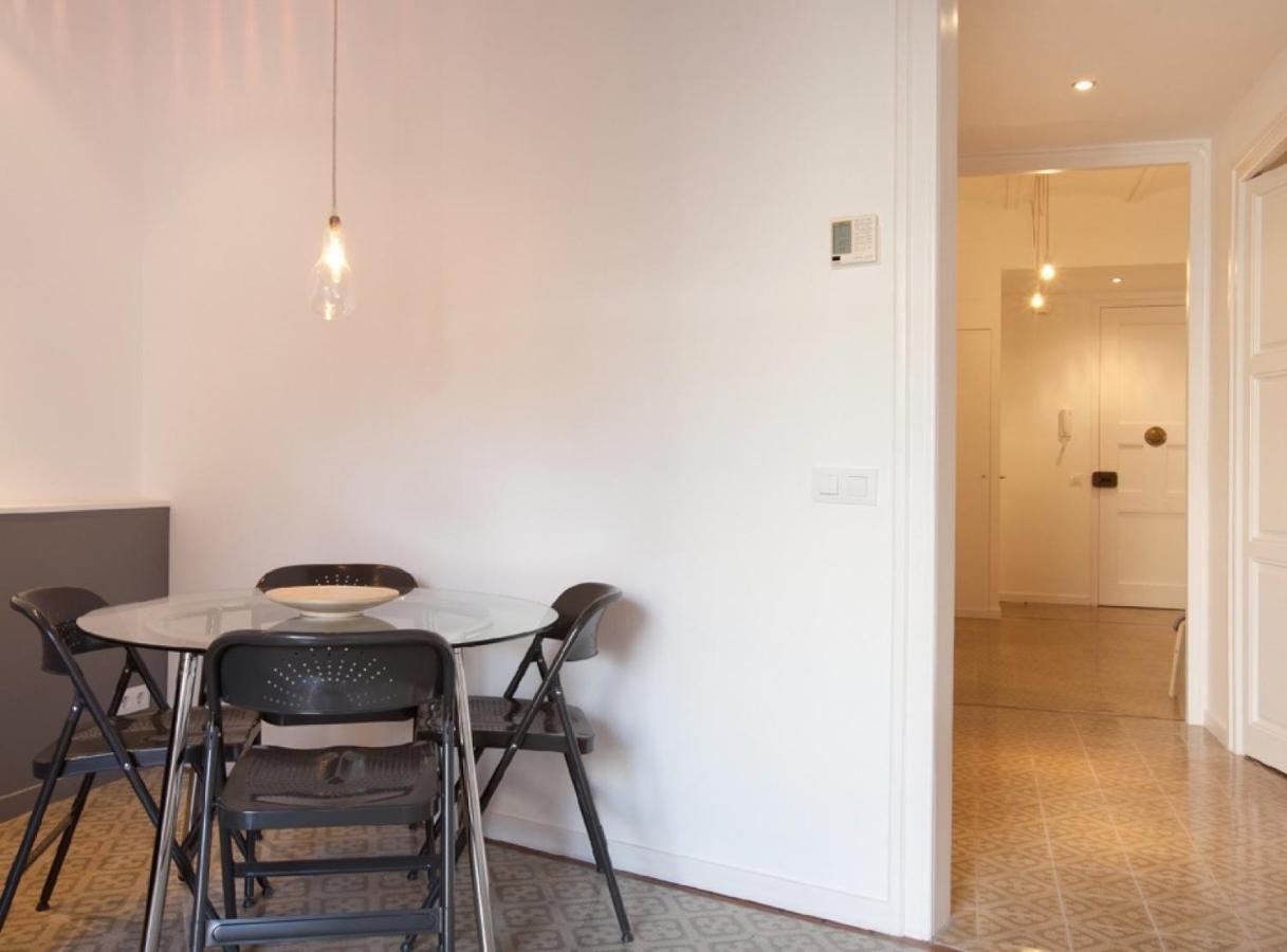 Napoles - Modernist Flat Close To Sagrada Familia Barcelona Zewnętrze zdjęcie